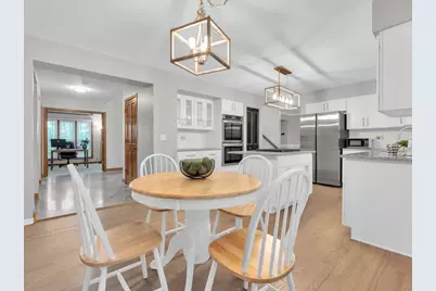 904 Warwick Lane, Lake Zurich, IL 60047 - Photo 11