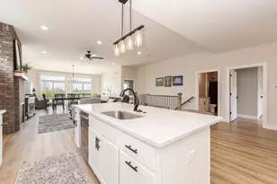 1903 Dunraven Rd, Bloomington, IL 61704 - Photo 13