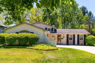 615 E Golf Rd, Libertyville, IL 60048 - Photo 3