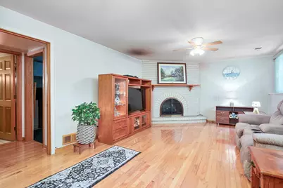 615 E Golf Road, Libertyville, IL 60048 - Photo 19