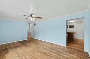 1916 Edison St, Danville, IL 61832 - Photo 9