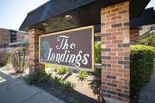 9375 Landings Ln, Des Plaines, IL 60016 - Photo 29