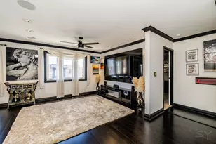 9375 Landings Ln, Des Plaines, IL 60016 - Photo 3