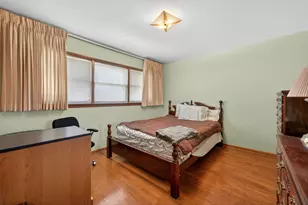 549 E 168th St, South Holland, IL 60473 - Photo 11