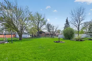 549 E 168th St, South Holland, IL 60473 - Photo 17