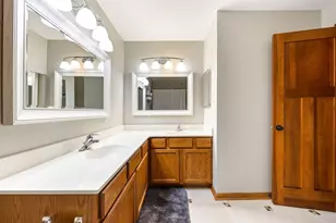 909 Fox Chase Dr Dr, Round Lake Beach, IL 60073 - Photo 23