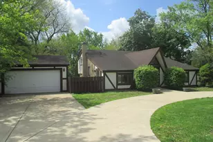 2N131 Willard St, Carol Stream, IL 60188 - Photo 3