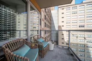 160 E Illinois St, Chicago, IL 60611 - Photo 7