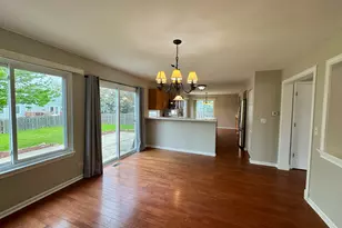 871 Taralon Trail, Lake in the Hills, IL 60156 - Photo 5