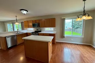 871 Taralon Trail, Lake in the Hills, IL 60156 - Photo 11
