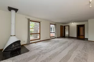 461 Rockland Ave, Lake Bluff, IL 60044 - Photo 3