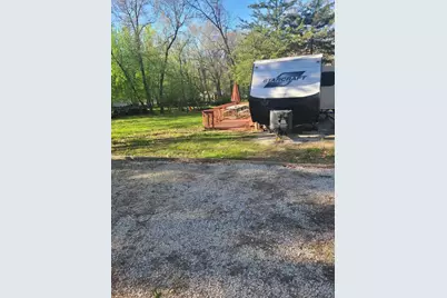 26/241/242 Woodhaven, Sublette, IL 61367 - Photo 3