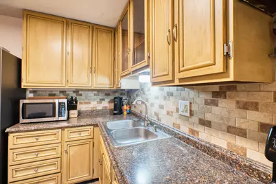 2313 Lafayette Terrace, Clinton, IA 52732 - Photo 9