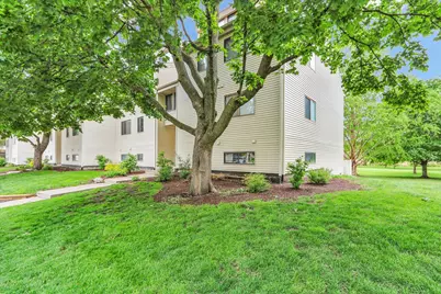 1909 Melrose Drive #B, Champaign, IL 61820 - Photo 3