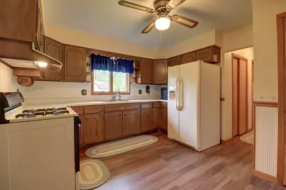 310 E 3rd Street, Tampico, IL 61283 - Photo 11
