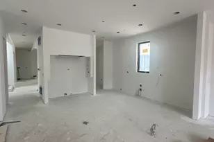 2429 N Rockwell St, Chicago, IL 60647 - Photo 11