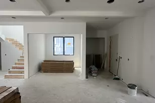 2429 N Rockwell St, Chicago, IL 60647 - Photo 9