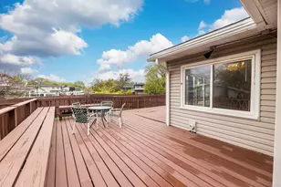 409 Hillcrest Ln, Lombard, IL 60148 - Photo 25