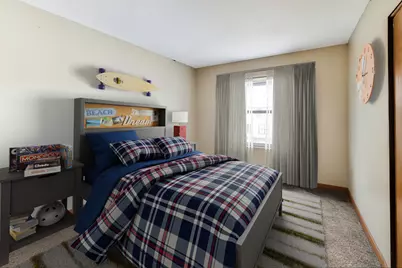 248 S Litchfield Drive, Round Lake, IL 60073 - Photo 7