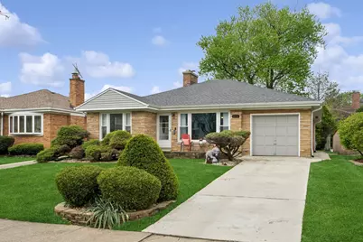 624 S Madison Avenue, La Grange, IL 60525 - Photo 1