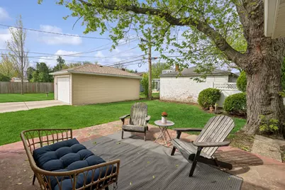 624 S Madison Avenue, La Grange, IL 60525 - Photo 15