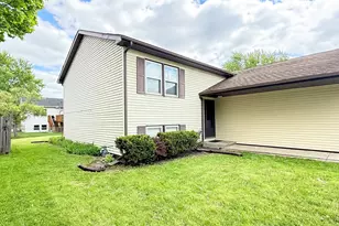 653 Ziegler Dr, Grayslake, IL 60030 - Photo 5