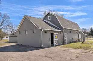 42W534 Empire Rd, Saint Charles, IL 60175 - Photo 7