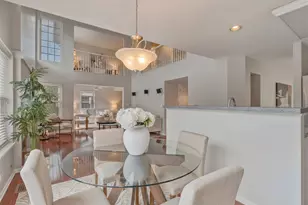1524 Woodbury Cir, Gurnee, IL 60031 - Photo 3