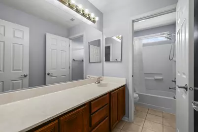 239 Pawtucket Avenue, Elgin, IL 60124 - Photo 25