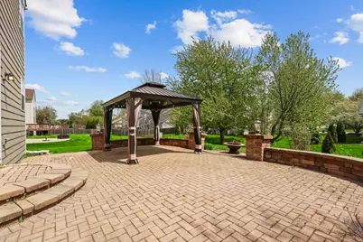 239 Pawtucket Avenue, Elgin, IL 60124 - Photo 39