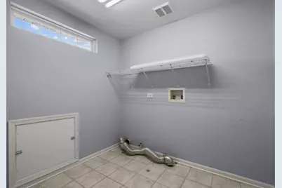 239 Pawtucket Avenue, Elgin, IL 60124 - Photo 35