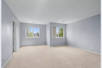 239 Pawtucket Avenue, Elgin, IL 60124 - Photo 31