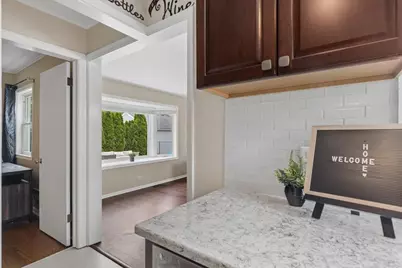 1304 Dennis Place, Des Plaines, IL 60018 - Photo 9