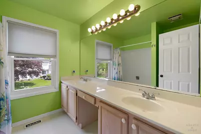 75 Hampton Street, Cary, IL 60013 - Photo 23