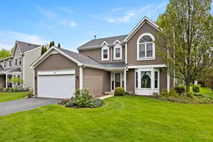 75 Hampton St, Cary, IL 60013 - Photo 1