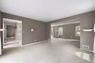 75 Hampton St, Cary, IL 60013 - Photo 13