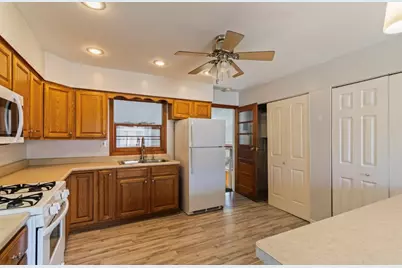 1507 Schultz Place, Streator, IL 61364 - Photo 7