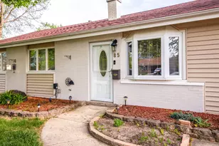 85 Kingman Ln, Hoffman Estates, IL 60169 - Photo 3