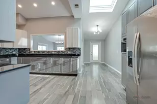 85 Kingman Ln, Hoffman Estates, IL 60169 - Photo 11
