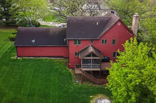 904 Glen Oak Dr, Sleepy Hollow, IL 60118 - Photo 3