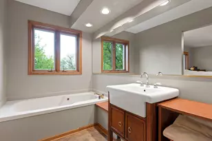 904 Glen Oak Dr, Sleepy Hollow, IL 60118 - Photo 15