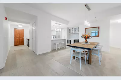 21 E Huron Street #2705, Chicago, IL 60611 - Photo 5