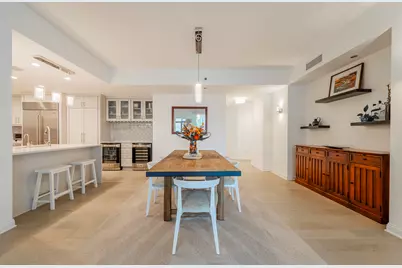 21 E Huron Street #2705, Chicago, IL 60611 - Photo 7