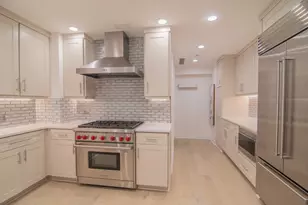 21 E Huron St, Chicago, IL 60611 - Photo 9