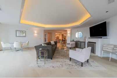 21 E Huron Street #2705, Chicago, IL 60611 - Photo 3