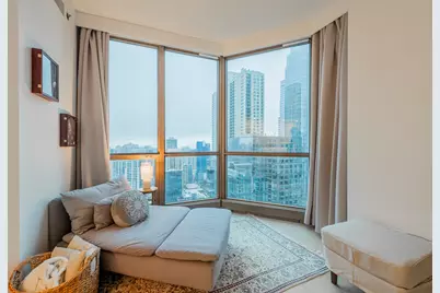 21 E Huron Street #2705, Chicago, IL 60611 - Photo 15