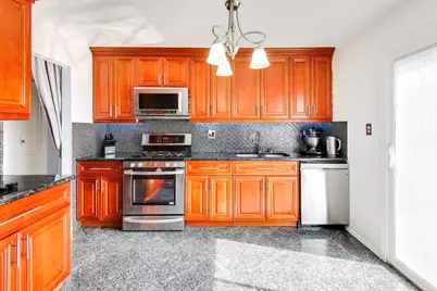 2215 Bradford Drive, Wheaton, IL 60189 - Photo 9