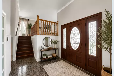2215 Bradford Drive, Wheaton, IL 60189 - Photo 3