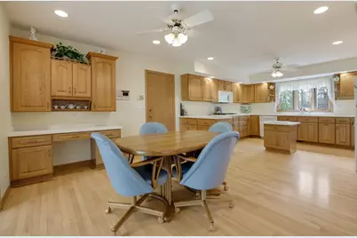 44W664 Oakshire Lane, Hampshire, IL 60140 - Photo 13
