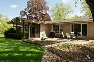 304 S Circle Dr, Palatine, IL 60067 - Photo 37